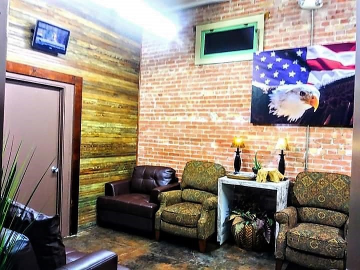 Eagle Tax-San Antonio -Office-Waiting-Room